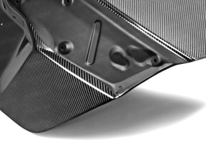 Seibon OEM-Style Carbon fiber Trunk Lid